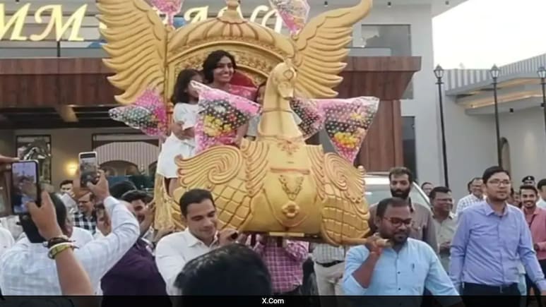 Madhya Pradesh Bureaucrat Sanskriti Jain Gets Unique Farewell As She Bids Goodbye To Seoni Madhya Pradesh Bureaucrat Sanskriti Jain Gets Unique Farewell As She Bids Goodbye To Seoni