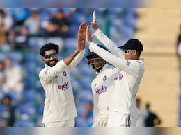 IND vs WI: स्पिनरों को नहीं मिल रही मदद? रवींद्र जडेजा ने बताया पिच को लेकर ये थी टीम मैनेजमेंट की मांग IND vs WI: स्पिनरों को नहीं मिल रही मदद? रवींद्र जडेजा ने बताया पिच को लेकर ये थी टीम मैनेजमेंट की मांग