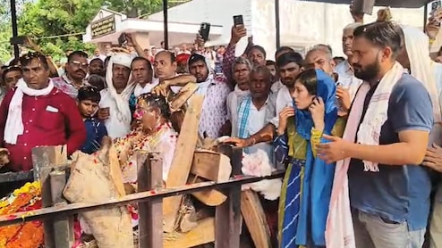 पाली: सड़क हादसे में शहीद हुए SI चंपालाल कुमावत का राजकीय सम्मान के साथ अंतिम संस्कार, नम आंखों से दी गई विदाई