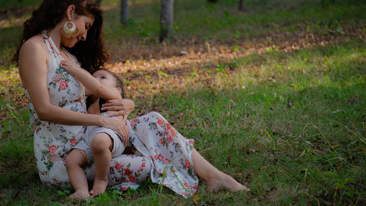 Make nursing easier and convenient with these nursing dresses Make nursing easier and convenient with these nursing dresses