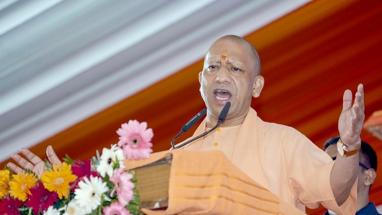 हलाल उत्पाद न खरीदें लोग, सीएम योगी ने दिया झटके से जलने वाली माचिस का उदाहरण हलाल उत्पाद न खरीदें लोग, सीएम योगी ने दिया झटके से जलने वाली माचिस का उदाहरण