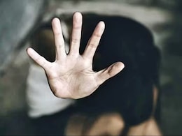 Rajasthan: टॉफी का लालच देकर मासूम को शिकार बनाने की कोशिश, चुप रहने के लिए दी मां-बाप को जान से मारने की धमकी Rajasthan: टॉफी का लालच देकर मासूम को शिकार बनाने की कोशिश, चुप रहने के लिए दी मां-बाप को जान से मारने की धमकी
