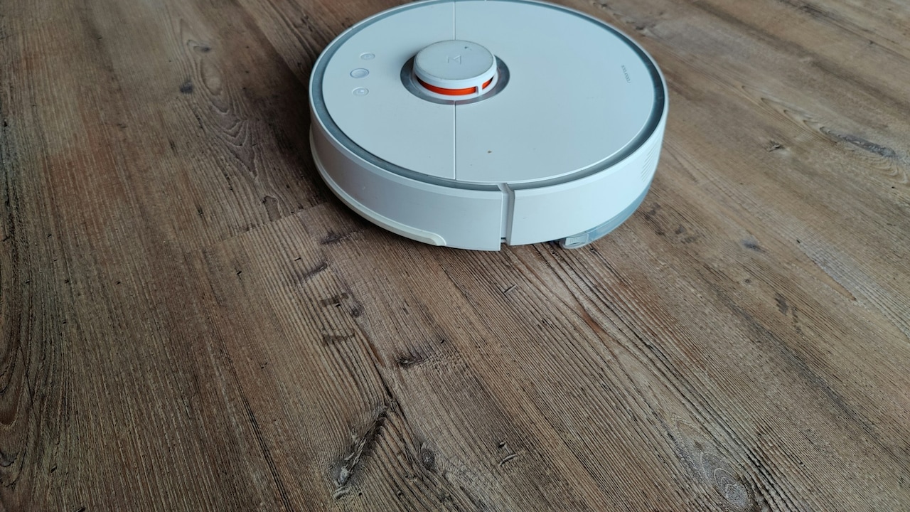 Vacuum cleaners may not offer completely noise-free operations