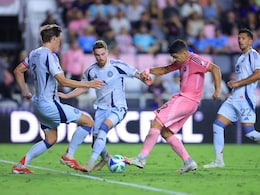 Suarez Double In Vain As Chicago Sink Miami To Clinch Playoff Berth Suarez Double In Vain As Chicago Sink Miami To Clinch Playoff Berth