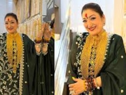 करवा चौथ पर सुनीता अहूजा को गोविंदा ने दिया प्यार भरा तोहफा, देख कर फटी रह गई फैंस की आंखें  करवा चौथ पर सुनीता अहूजा को गोविंदा ने दिया प्यार भरा तोहफा, देख कर फटी रह गई फैंस की आंखें