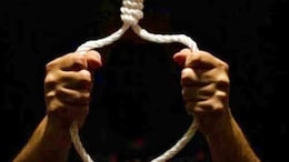 पत्नी की गला घोंटकर हत्या के बाद फांसी के फंदे से झूला पति, दो बच्चे हुए अनाथ &nbsp;