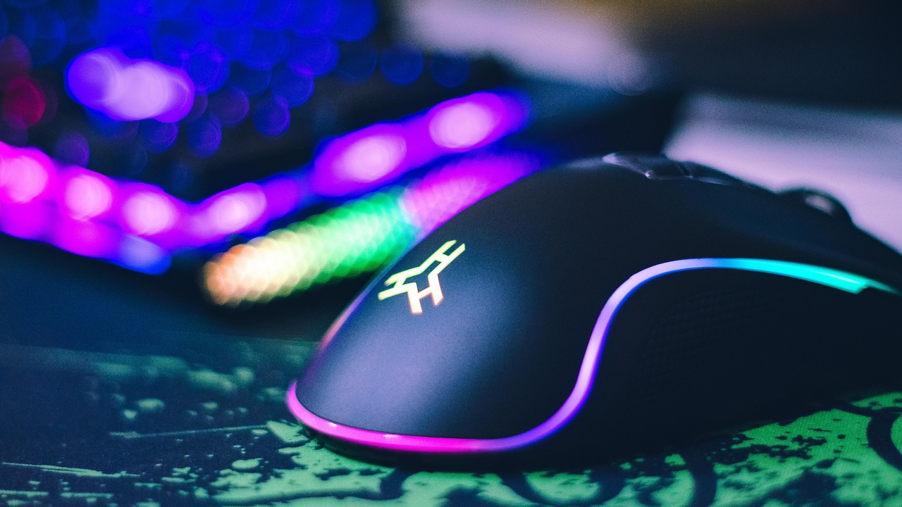 Best Ergonomic Mouse Shapes That Prevent Wrist Pain For Graphic Designers