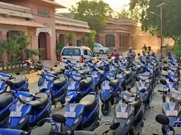 Rajasthan: राजस्थान में अब छात्राओं को हर साल 4240 स्कूटी, भजनलाल सरकार ने देवनारायण योजना में की तीन गुना बढ़ोतरी Rajasthan: राजस्थान में अब छात्राओं को हर साल 4240 स्कूटी, भजनलाल सरकार ने देवनारायण योजना में की तीन गुना बढ़ोतरी