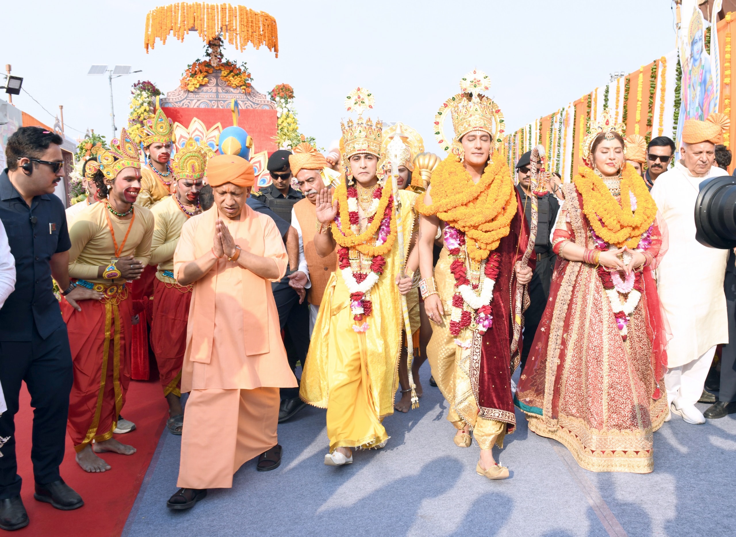 अयोध्या दीपोत्सव कार्यक्रम में यूपी सीएम योगी आदित्यनाथ. अयोध्या दीपोत्सव कार्यक्रम में यूपी सीएम योगी आदित्यनाथ.