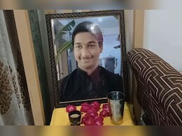 छठ पूजा की तैयारी में जुटे थे डॉक्टर दंपती, 19 साल के 'आयुष्मान' ने की आत्महत्या; फंदे पर लटका मिला शव छठ पूजा की तैयारी में जुटे थे डॉक्टर दंपती, 19 साल के 'आयुष्मान' ने की आत्महत्या; फंदे पर लटका मिला शव