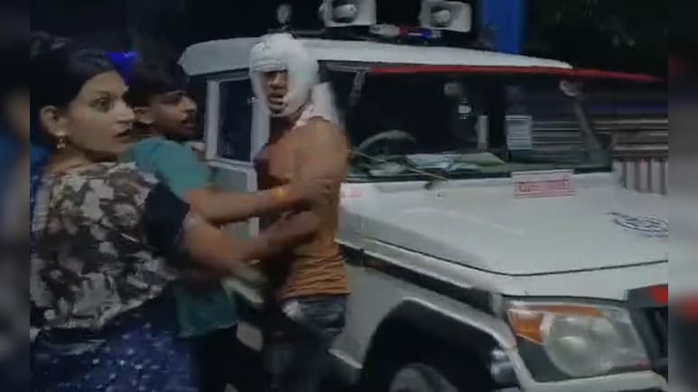 गरबा प्रोग्राम में छेड़खानी के बाद जमकर मारपीट, शाहपुर नपा उपाध्यक्ष के पति पर चाकू से हमला