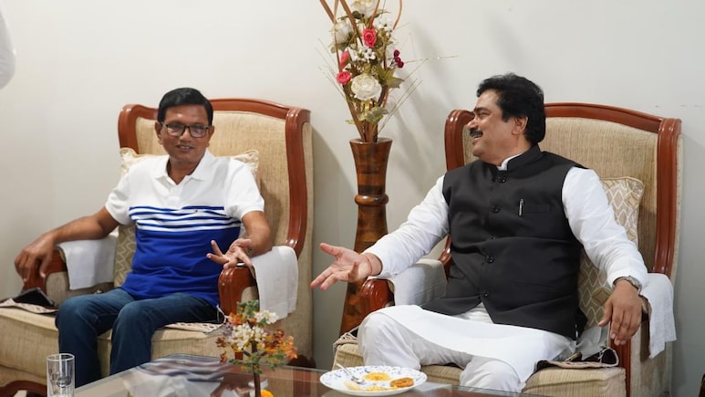 Karjat-Jamkhed : कर्जत-जामखेडचा नवा अध्याय: रोहित पवारांच्या निष्ठावान नेत्याची सभापती राम शिंदेंशी 'डील'?