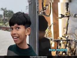 American Tourist Gifts New Bike To Indian Boy, Heartwarming Video Viral American Tourist Gifts New Bike To Indian Boy, Heartwarming Video Viral