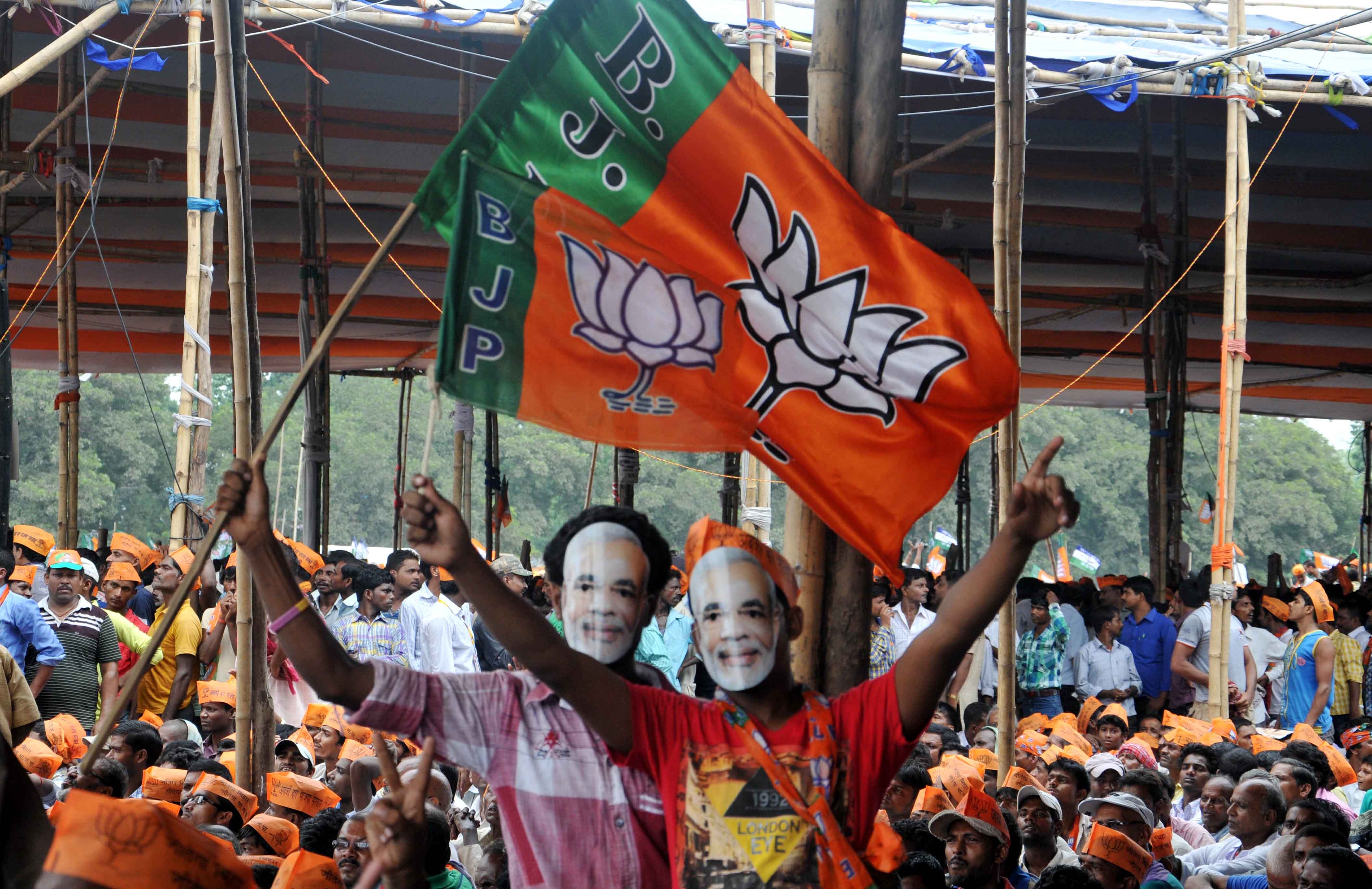 सवर्णों पर प्यार, OBC को पुचकार... बीजेपी की पहली लिस्ट में किस जाति से कितने उम्मीदवार?