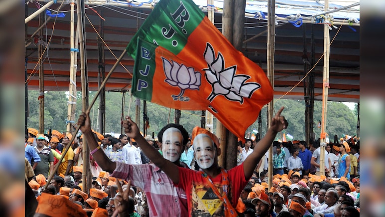 सवर्णों पर प्यार, OBC को पुचकार... बीजेपी की पहली लिस्ट में किस जाति से कितने उम्मीदवार? सवर्णों पर प्यार, OBC को पुचकार... बीजेपी की पहली लिस्ट में किस जाति से कितने उम्मीदवार?