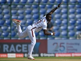 IND vs WI: जेडन सील्स पर लगा मैच फीस का 25 प्रतिशत जुर्माना, जायसवाल पर गेंद फेंकने के लिए लगाया गया एक डिमेरिट अंक IND vs WI: जेडन सील्स पर लगा मैच फीस का 25 प्रतिशत जुर्माना, जायसवाल पर गेंद फेंकने के लिए लगाया गया एक डिमेरिट अंक
