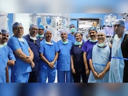 जयपुर के SMS अस्पताल में रोबोट की सहायता से किडनी का ट्रांसप्लांट, मां ने बेटे को दी किडनी जयपुर के SMS अस्पताल में रोबोट की सहायता से किडनी का ट्रांसप्लांट, मां ने बेटे को दी किडनी