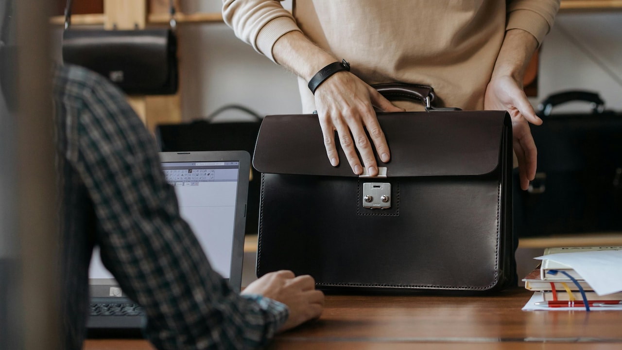 Explore stunning vegan leather laptop bags on Amazon Explore stunning vegan leather laptop bags on Amazon