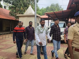 Kalyan News : 'देवून टाक 2 लाख, नाहीतर दरीत जा!' सोनाराचे अपहरण करून खंडणी;  कल्याणमधील धक्कादायक प्रकार Kalyan News : 'देवून टाक 2 लाख, नाहीतर दरीत जा!' सोनाराचे अपहरण करून खंडणी;  कल्याणमधील धक्कादायक प्रकार