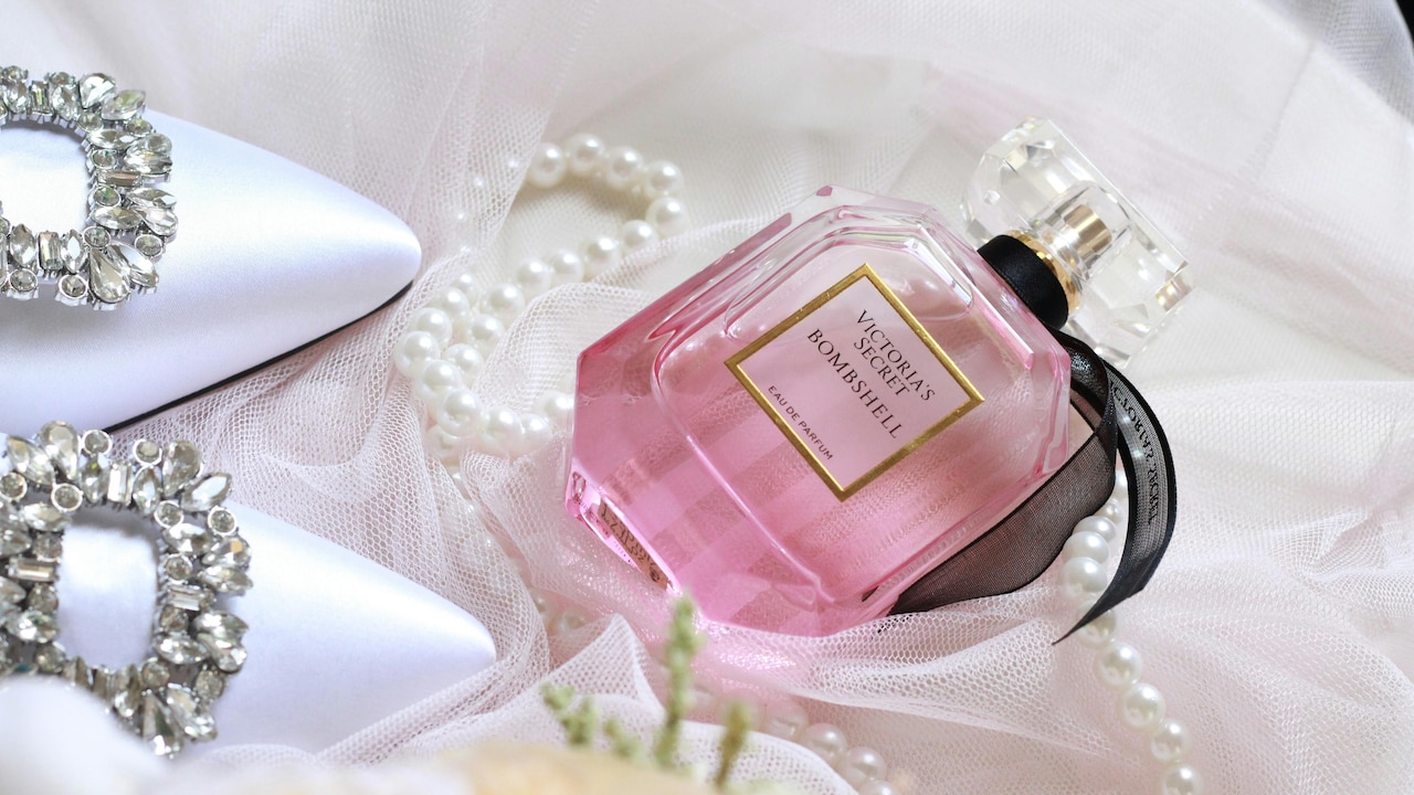 Add Fragrance to festivity with Victorias Secret perfumes on Diwali Sale