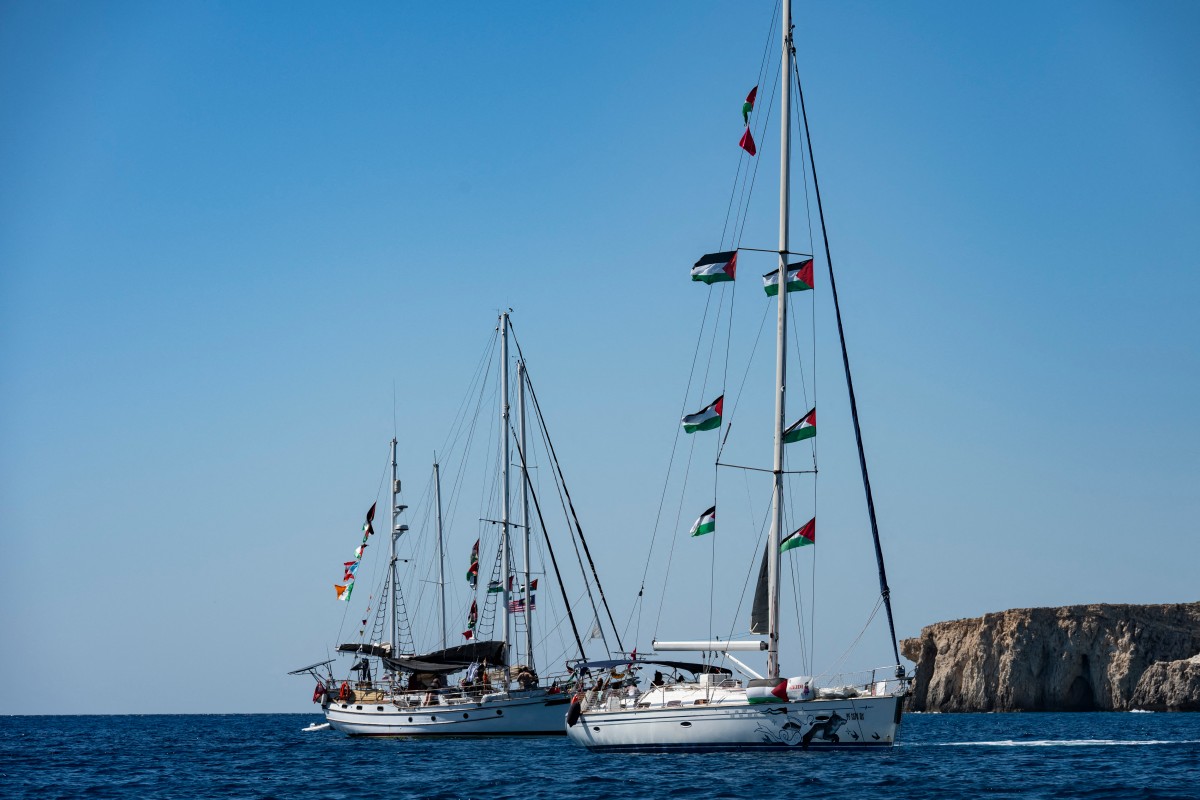 Gaza Aid Flotilla Says Israeli Warships &quot;Intercepted&quot; Boats