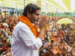 प्रशांत किशोर की रणनीति पर सवाल, बिहार चुनाव में क्यों फीकी पड़ रही PK की चमक? प्रशांत किशोर की रणनीति पर सवाल, बिहार चुनाव में क्यों फीकी पड़ रही PK की चमक?