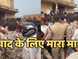 हेलमेट पहनकर विधायक लगे खाद टोकन की लाइन में,   कांग्रेस नेता ने इस वजह से उठाया यह कदम  हेलमेट पहनकर विधायक लगे खाद टोकन की लाइन में,   कांग्रेस नेता ने इस वजह से उठाया यह कदम