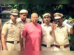 पीड़ितों की संख्या ने अपराध की गंभीरता को कई गुना बढ़ाया, जमानत का आधार नहीं; चैत्यन्यानंद को कोर्ट ने लताड़ा पीड़ितों की संख्या ने अपराध की गंभीरता को कई गुना बढ़ाया, जमानत का आधार नहीं; चैत्यन्यानंद को कोर्ट ने लताड़ा