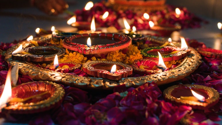 Green Diwali Benefits And Precautions: A Guide For Healthy And Eco-Friendly Celebrations Green Diwali Benefits And Precautions: A Guide For Healthy And Eco-Friendly Celebrations