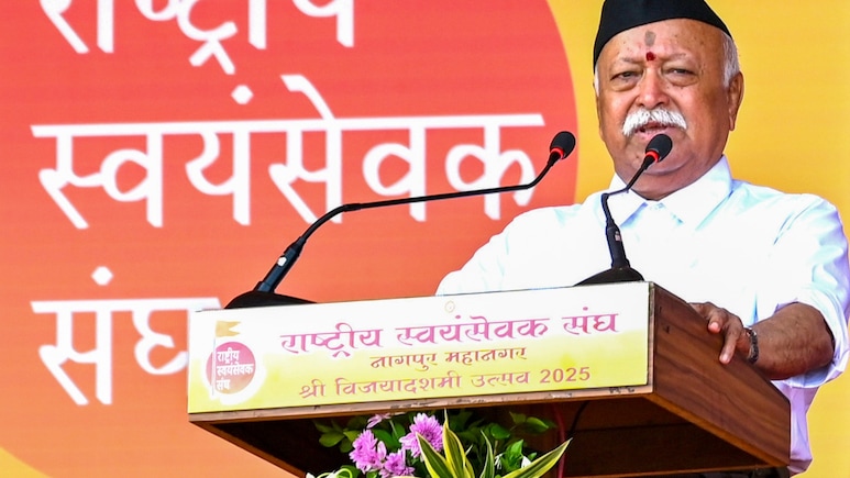 स्वदेशी से लेकर ट्रंप टैरिफ तक...विजयादशमी पर संघ प्रमुख मोहन भागवत के भाषण का पूरा सार समझिए
