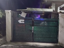 Robbery At Ex-Karnataka DGP's UP House, Rs 2 Lakh Cash, Jewellery Stolen Robbery At Ex-Karnataka DGP's UP House, Rs 2 Lakh Cash, Jewellery Stolen