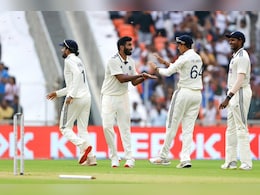 IND vs WI: जसप्रीत बुमराह का टेस्ट में तहलका, कपिल देव का महारिकॉर्ड तोड़ रचा इतिहास IND vs WI: जसप्रीत बुमराह का टेस्ट में तहलका, कपिल देव का महारिकॉर्ड तोड़ रचा इतिहास