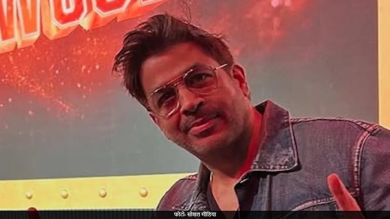 1700 करोड़ डूबा चुके इस एक्टर को मिला शाहरुख खान का सहारा, फिर चमकी किस्मत, कभी बना था फिल्मों में विलेन 1700 करोड़ डूबा चुके इस एक्टर को मिला शाहरुख खान का सहारा, फिर चमकी किस्मत, कभी बना था फिल्मों में विलेन