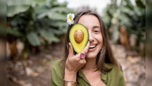 Avocado Benefits For Skin: रोज एक अ‍ॅव्होकाडो खाल्ल्यास त्वचेवर कोणते परिणाम होतात?