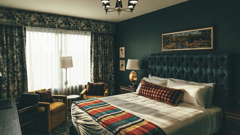 How To Get Free Hotel Room Upgrades Without Paying Extra