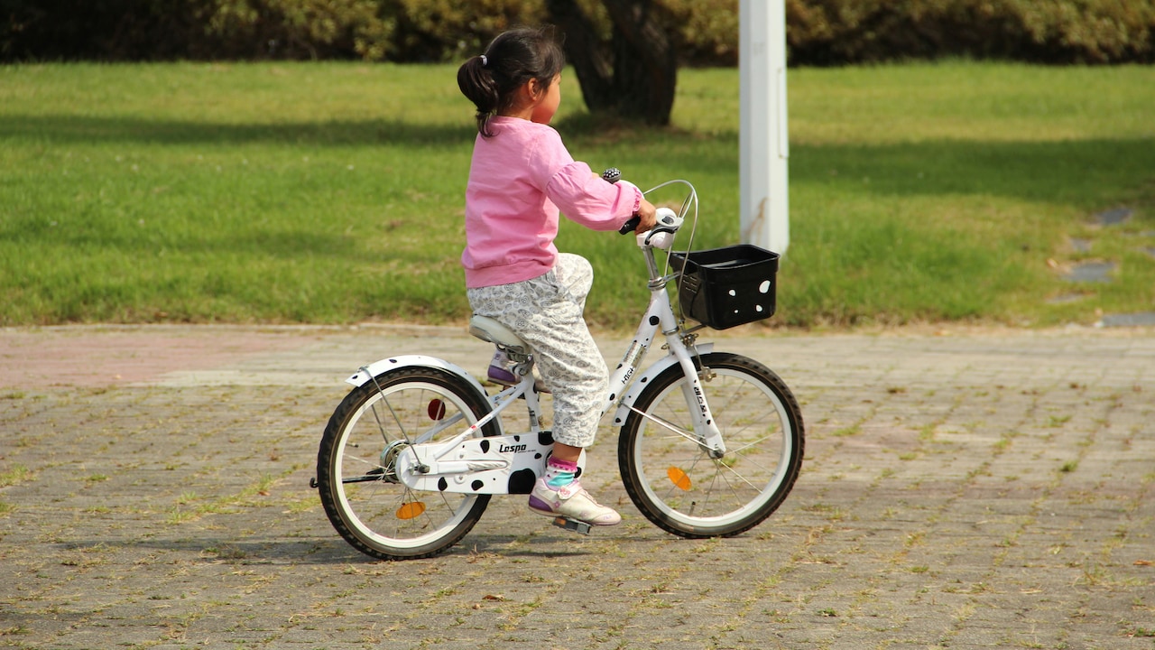 Get your kids colourful and durable bicycles during the Big Bang Diwali Sale