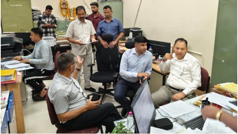 SMS अस्पताल रिश्वत कांड: HOD डॉक्टर के लॉकर से निकला करीब ₹1 करोड़ का सोना, ACB की जांच जारी