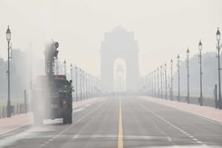 War Of Words Escalates Between Delhi Govt And AAP Over Worsening Air Quality War Of Words Escalates Between Delhi Govt And AAP Over Worsening Air Quality