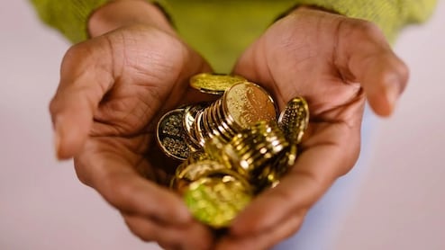 "We're Seeing A Run On Gold": Tanishq Warns Of Coins Shortage Ahead Of Dhanteras