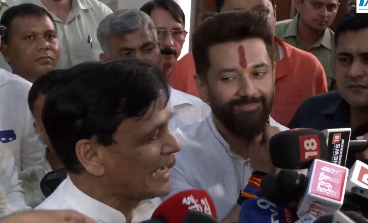 चेहरे की मुस्कुराहट ही बता रही... नाराज चिराग को कैमरे पर लाए नित्यानंद राय,  NDA में ऑल गुड का साइन