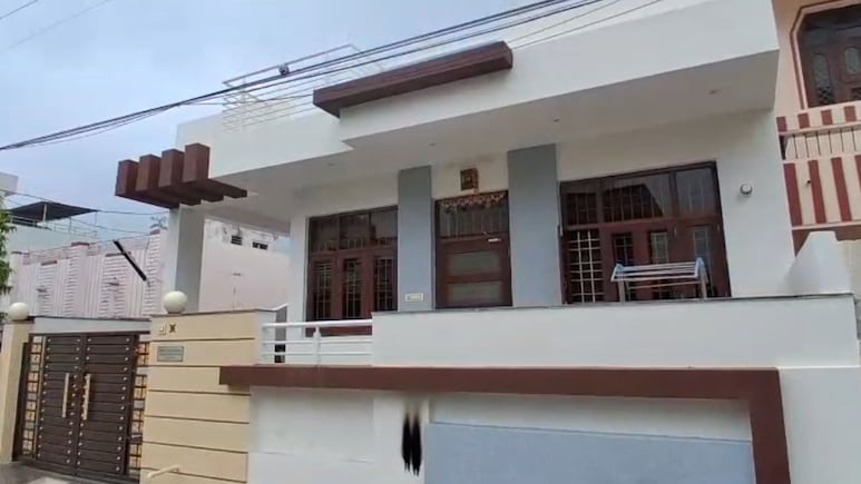 Rajasthan: अजमेर के परिवार को जयपुर जाना पड़ा भारी, पीछे से चोरों ने ₹2 करोड़ 80 लाख के जेवरों पर किया हाथ साफ Rajasthan: अजमेर के परिवार को जयपुर जाना पड़ा भारी, पीछे से चोरों ने ₹2 करोड़ 80 लाख के जेवरों पर किया हाथ साफ