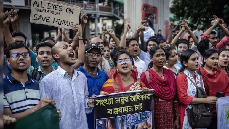 बांग्लादेश में तख्तापलट ने कैसे महिलाओं से छीनी रोजी-रोटी? खासकर हिंदू महिलाएं कट्टरपंथियों के निशाने पर