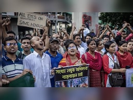बांग्लादेश में तख्तापलट ने कैसे महिलाओं से छीनी रोजी-रोटी? खासकर हिंदू महिलाएं कट्टरपंथियों के निशाने पर बांग्लादेश में तख्तापलट ने कैसे महिलाओं से छीनी रोजी-रोटी? खासकर हिंदू महिलाएं कट्टरपंथियों के निशाने पर