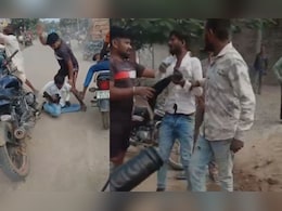 उधारी नहीं चुकाने पर युवकों ने मजदूर पर बरपाया कहर, सरे बाजार जमकर पीटा  उधारी नहीं चुकाने पर युवकों ने मजदूर पर बरपाया कहर, सरे बाजार जमकर पीटा