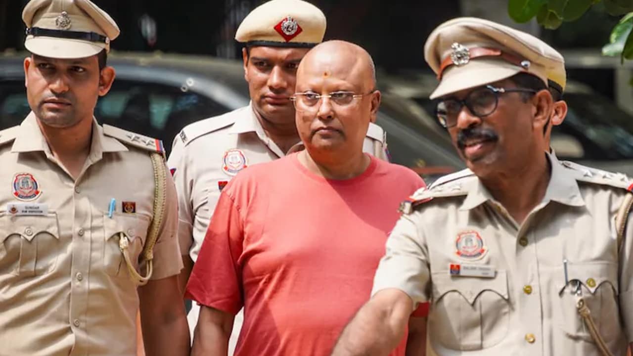 Video : Delhi Baba's Women Aides Arrested, Have Confessed To Pressuring Students: Cops