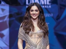 Saiyaara Star Aneet Padda Was 'So Nervous' Before Lakme Fashion Week Finale, Reveals Tarun Tahiliani Saiyaara Star Aneet Padda Was 'So Nervous' Before Lakme Fashion Week Finale, Reveals Tarun Tahiliani