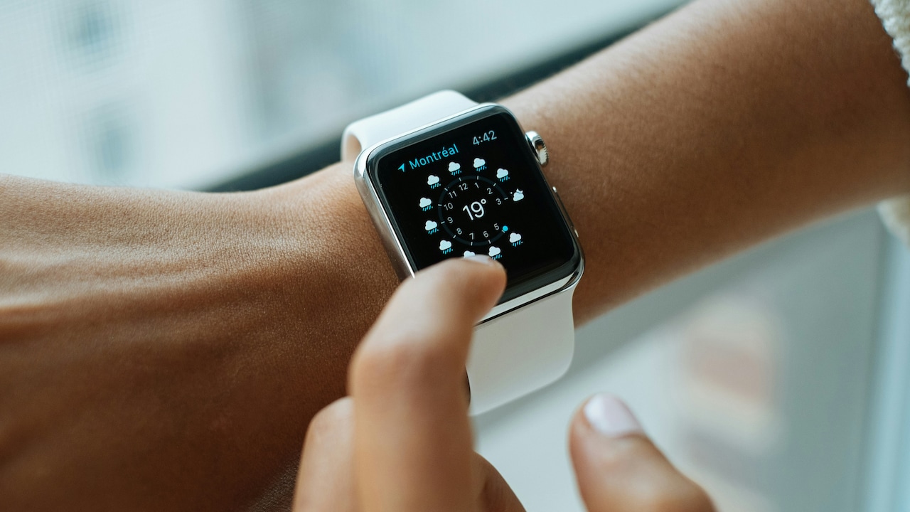Best Smartwatch Buying Guide: Top Tips for Fitness and Work Wearables