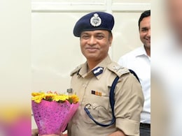 गैंगस्टर गीदड़ हैं, देशद्रोही हैं, इनका महिमामंडन मत करो- हरियाणा डीजीपी गैंगस्टर गीदड़ हैं, देशद्रोही हैं, इनका महिमामंडन मत करो- हरियाणा डीजीपी