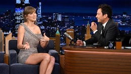 "The Loaf Of A Doughgirl": Jimmy Fallon Makes Avocado Toast With Taylor Swift's Sourdough Bread