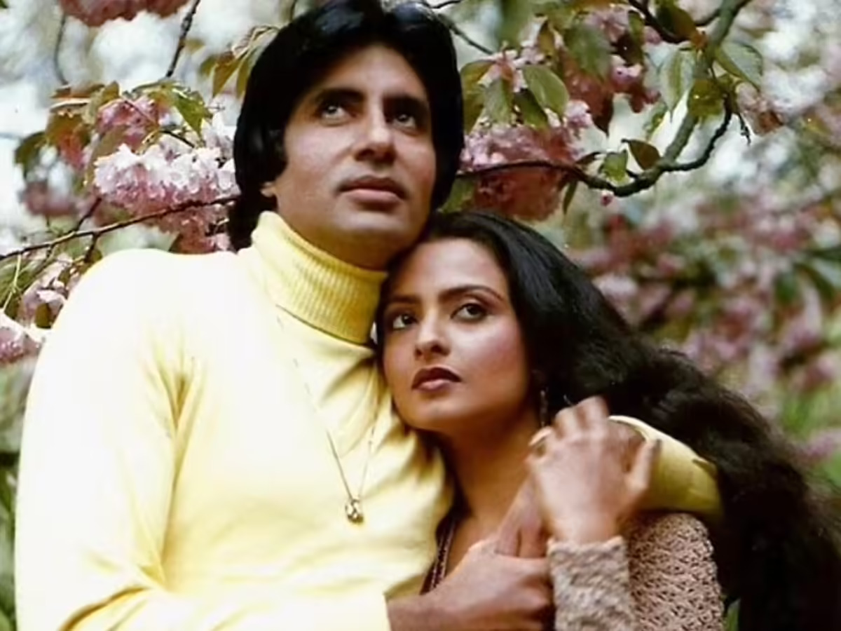 When Amitabh Bachchan Asked A Nervous Rekha To Memorise Her Lines: "<i>Suniye... Zara</i> Dialogue <i> Yaad Kar Lijiyega</i>"